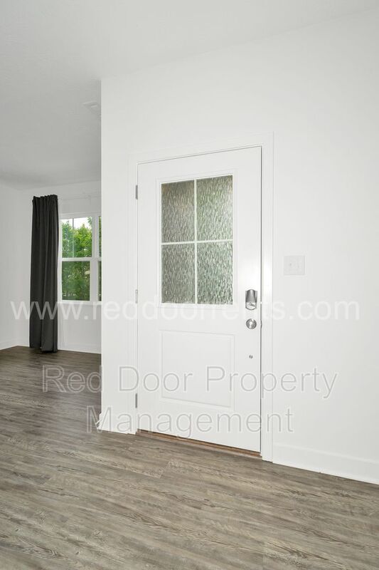 Building Photo - 6380 Apperson Dr