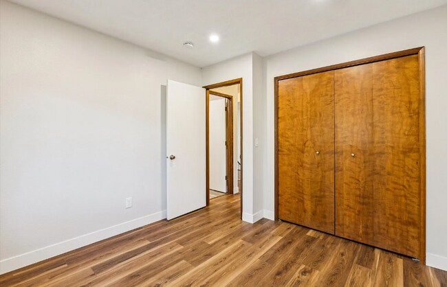 Building Photo - 2583 Pimlico Dr