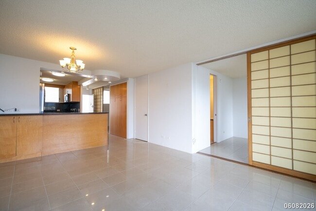 Building Photo - PRIME ALA MOANA/WAIKIKI LOCATION: 2BR/1.5BA Condo with Parking & In-Unit Washer/Dryer!