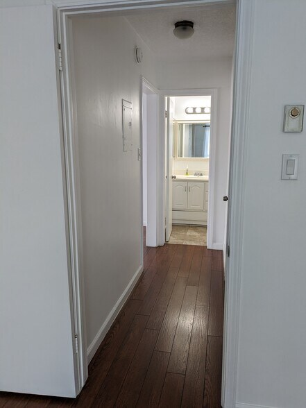 Building Photo - 3813 Huron Ave