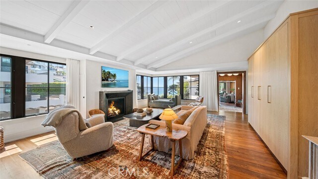 Building Photo - 27 Emerald Bay
