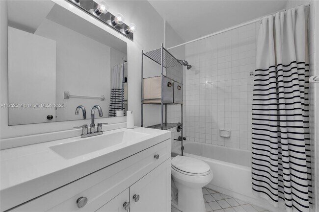Building Photo - 333 SW 86th Ave
