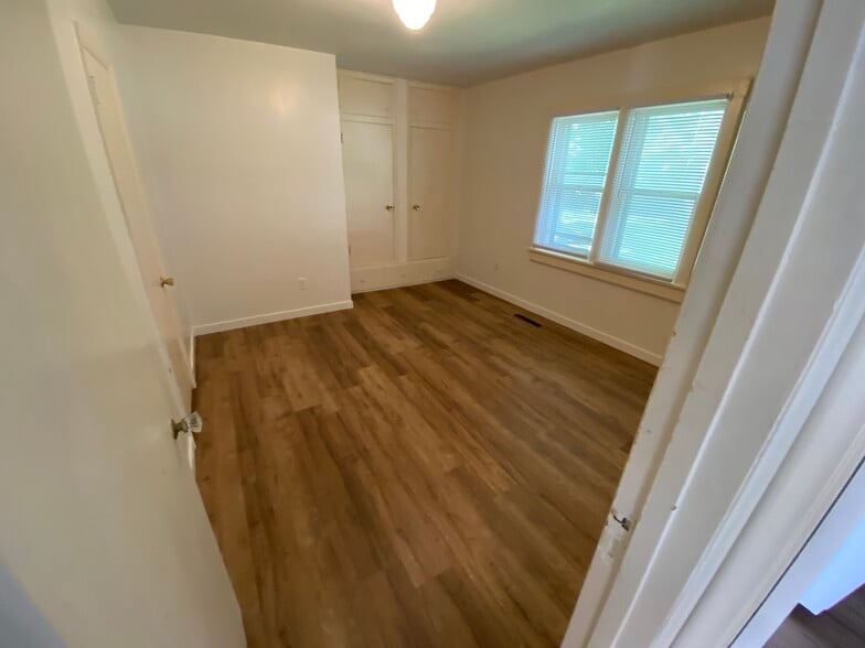 Bedroom 1 - 2920 E Ave
