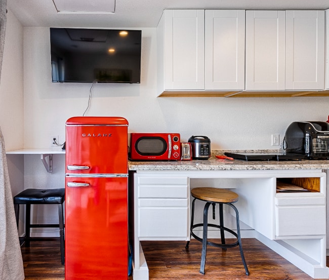 Building Photo - 515 Mountain View Ave