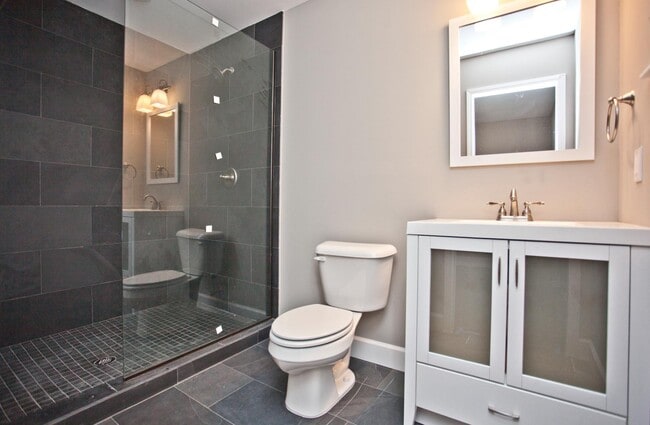 Building Photo - 1206 Convair St