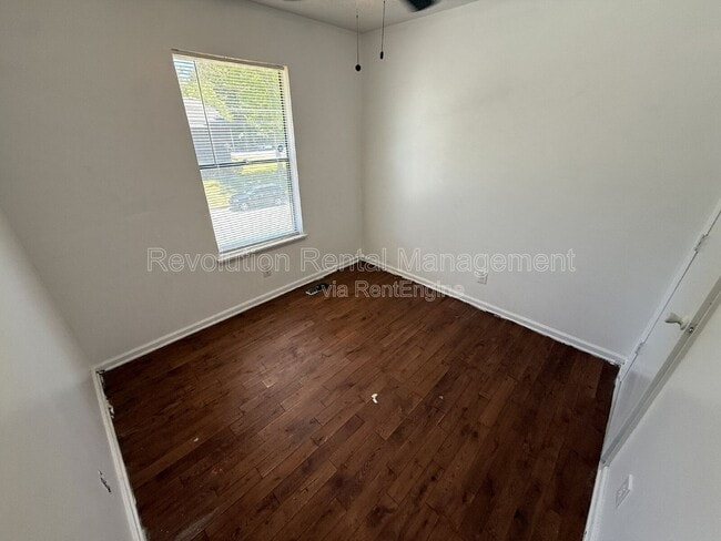 Building Photo - 6645 Smoke Ridge Dr
