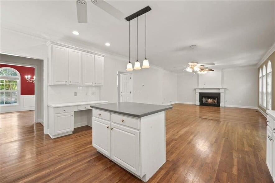 Building Photo - 10950 Kimball Crest Dr