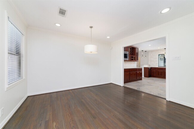 Building Photo - 5438 Briarbend Dr