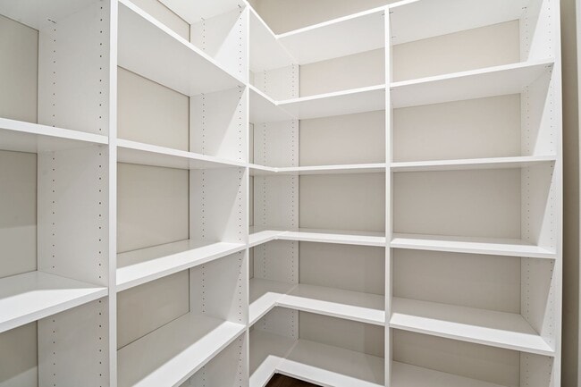 Building Photo - New Townhome For Rent