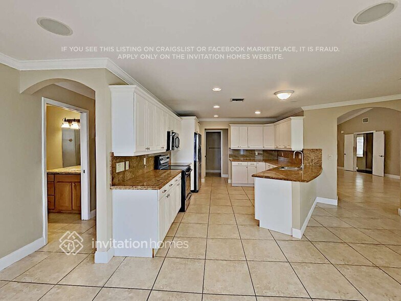 Building Photo - 22046 Martella Ave