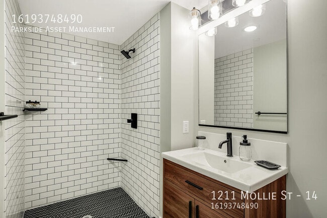 Building Photo - 1211 Mollie St