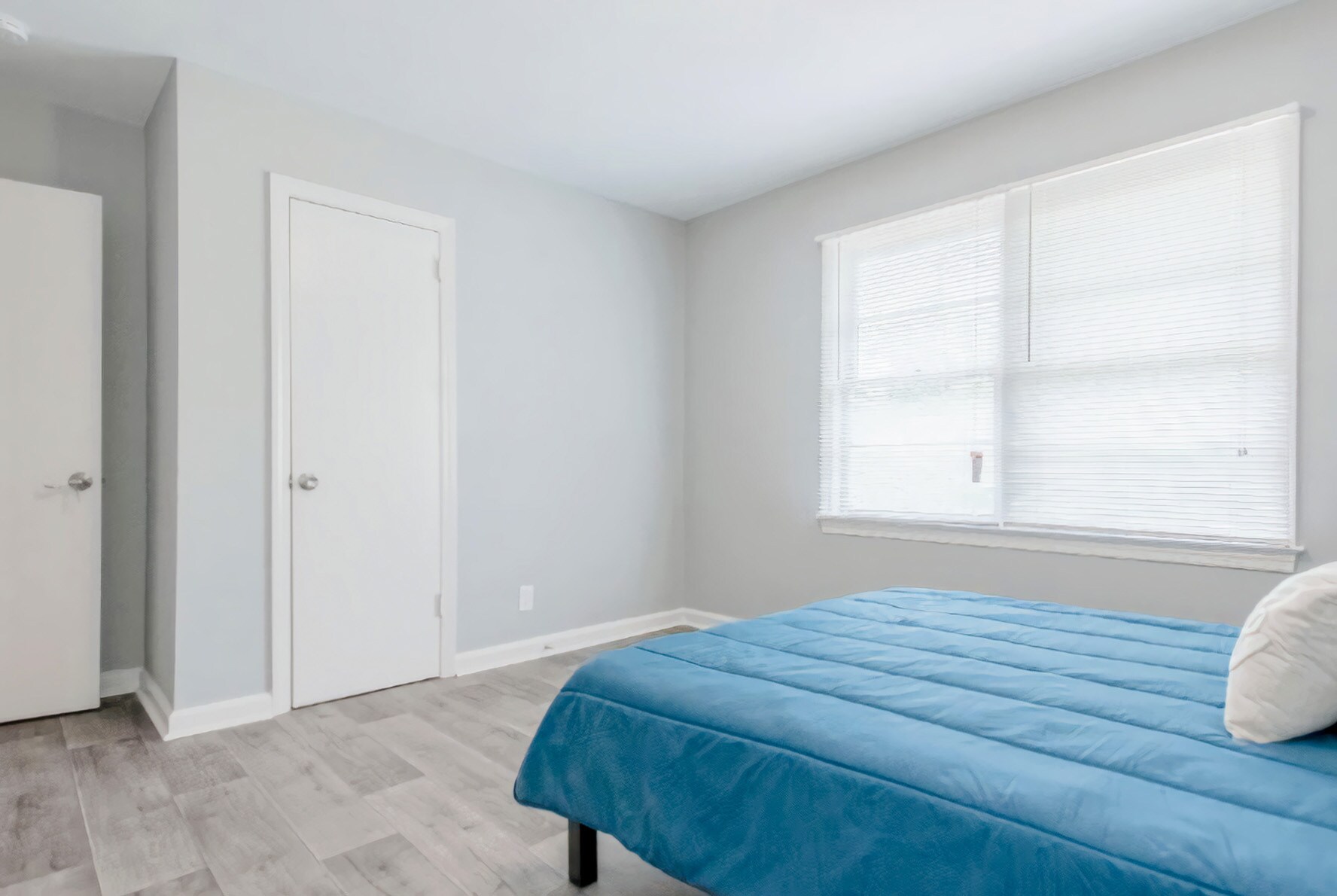 Building Photo - 2684 Loghaven Dr NW
