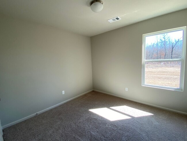 Building Photo - NEW  4bed/2bath Home!!!