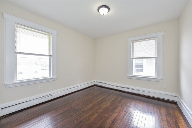 Building Photo - The Regis Montclair