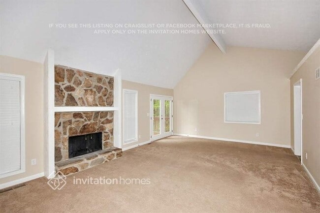 Building Photo - 261 Rustic Ridge Dr NE