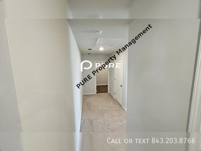 Building Photo - Downstairs Master - 5 BEDROOM HOME Berkele...