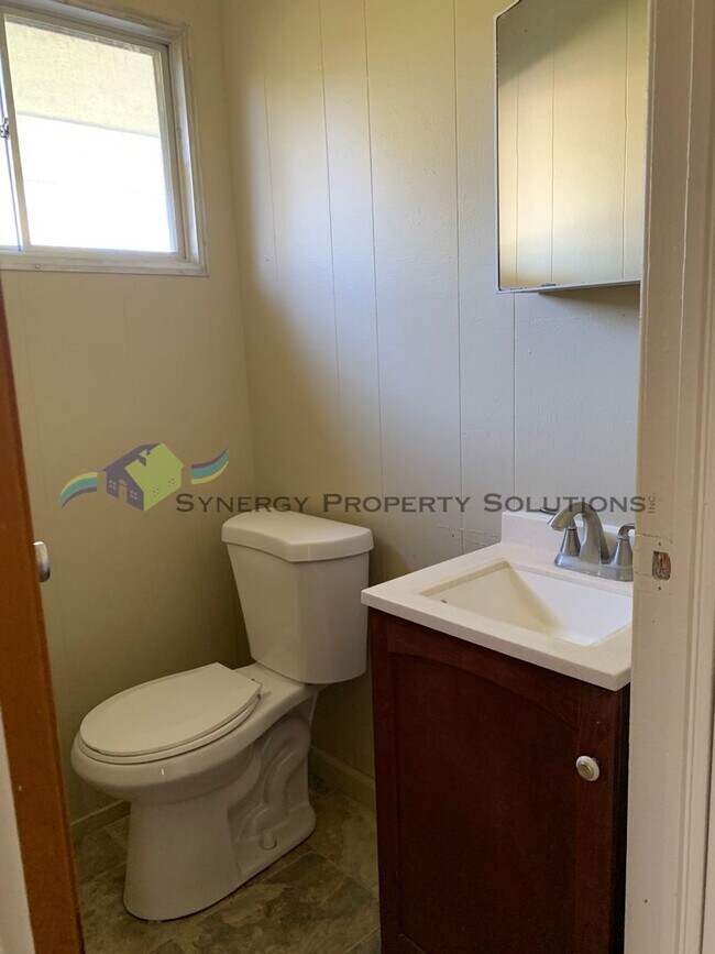 ONTARIO RANCH W/ POLE BARN RENT TO OWN 1895 Tanglewood Dr S Ontario