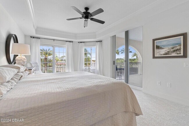 Building Photo - 102 Yacht Harbor Dr
