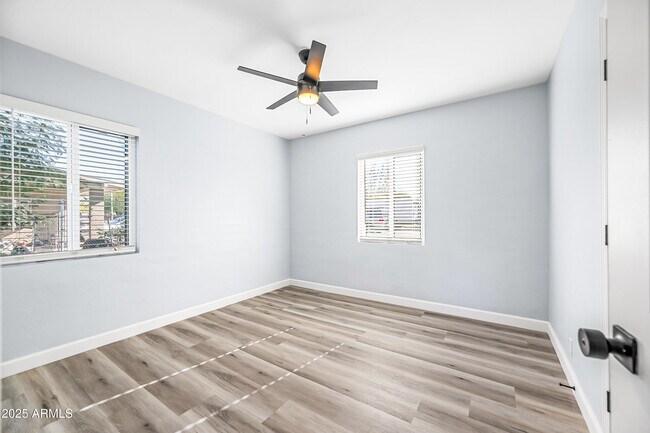 Building Photo - 1608 E Hudson Dr