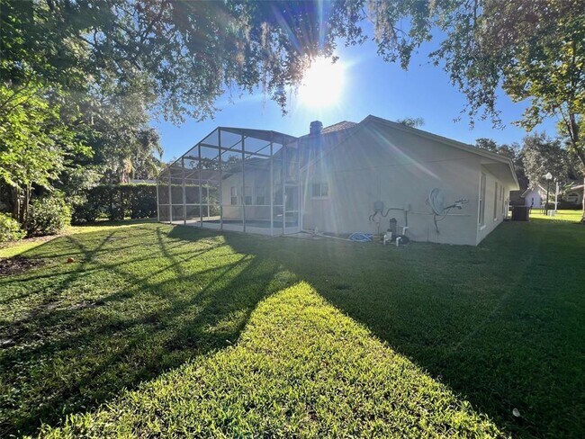 Building Photo - 1753 Kinsmere Dr