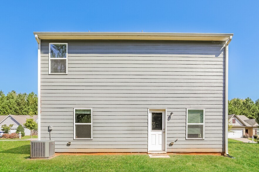 Building Photo - 576 Greenlee Rd