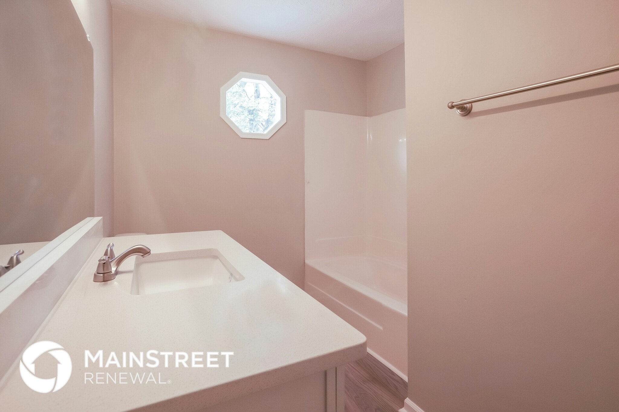 Building Photo - 7254 Fernwood Dr