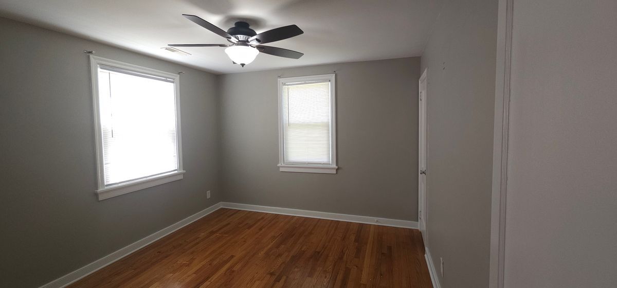 Building Photo - 1711 Betty Ln