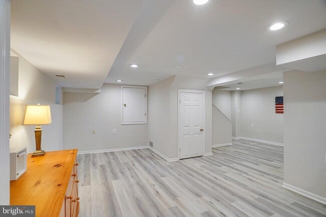 Building Photo - 3300 Prince William Dr