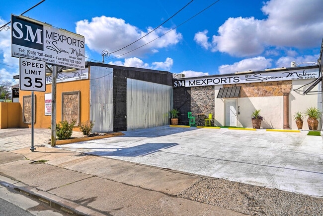 Building Photo - 3704 San Bernardo Ave