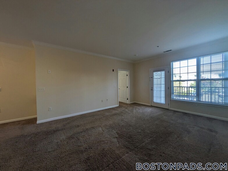 Building Photo - 311 Lowell St