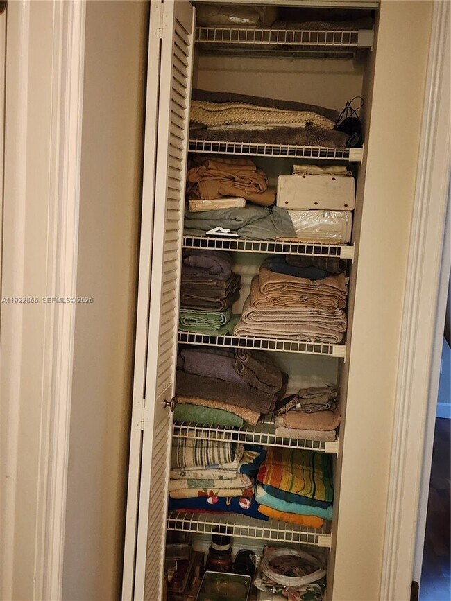 Building Photo - 9978 N Belfort Cir