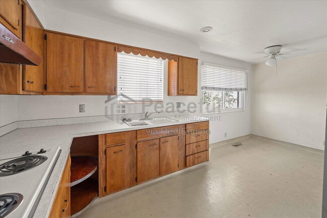 Building Photo - 2197 N 250 W
