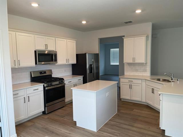 Building Photo - 2644 Starwater Dr