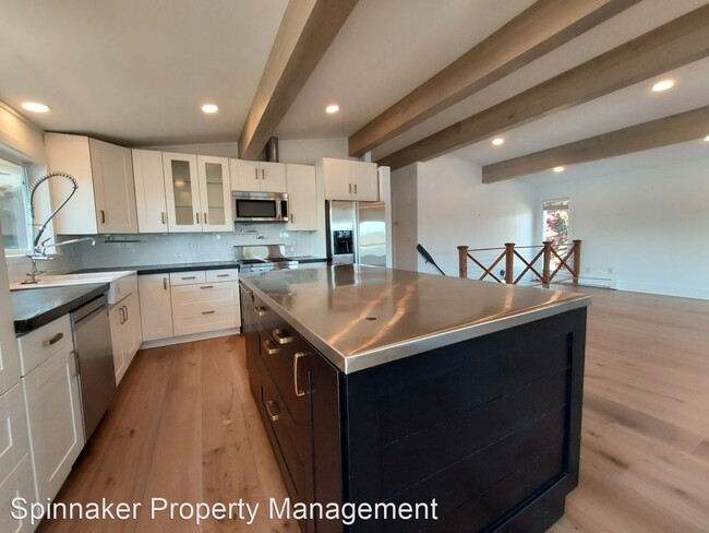 Building Photo - 3 br, 3 bath House - 10311 Interlaaken Dri...