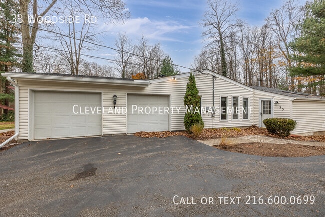 Building Photo - 33 Woodside Rd