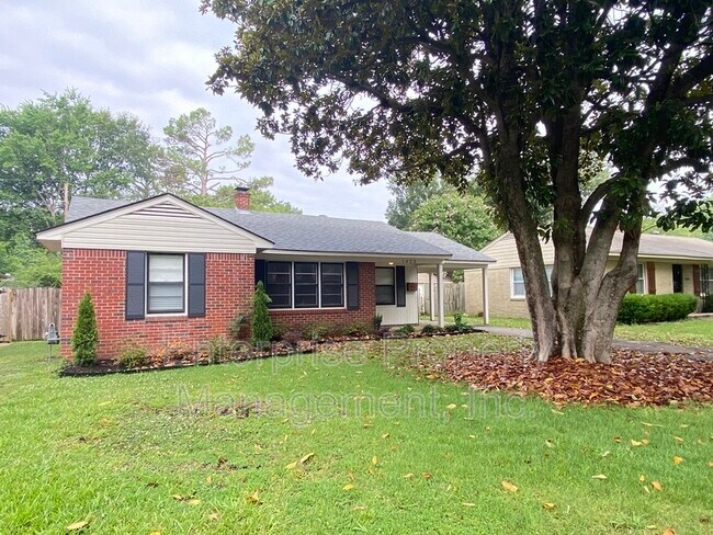 Building Photo - 1623 Delmont Rd