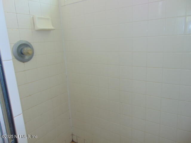 Building Photo - 12162 Millford Ln N