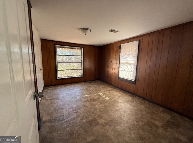 Building Photo - 10416 Lavonia Rd