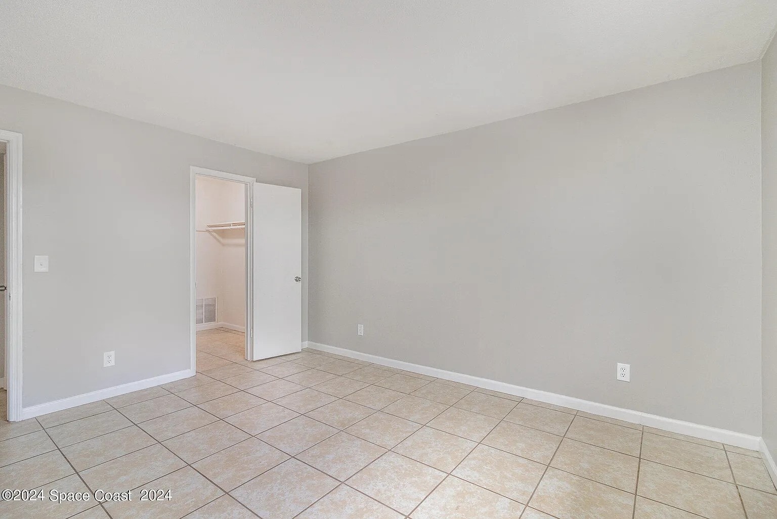 Bedroom 2 - 230 Columbia Dr