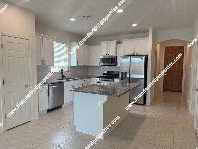 Building Photo - Great 4 bedroom home - Rio Rancho