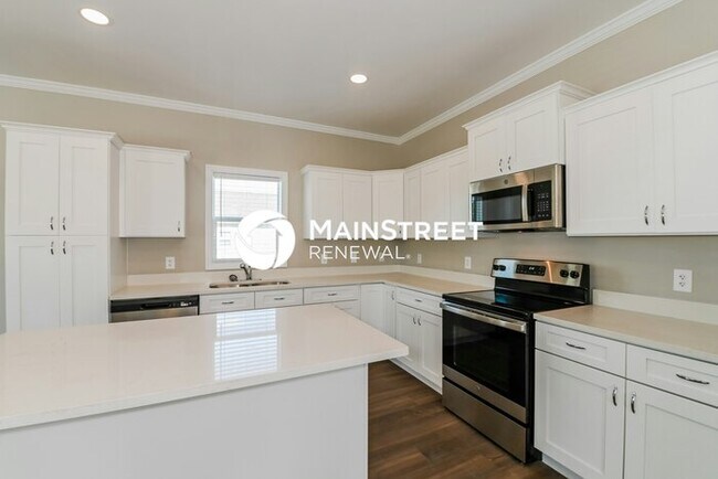 Building Photo - 4 Bedroom Pet-Friendly Home in Lehigh Acres, FL with Main Street Renewal