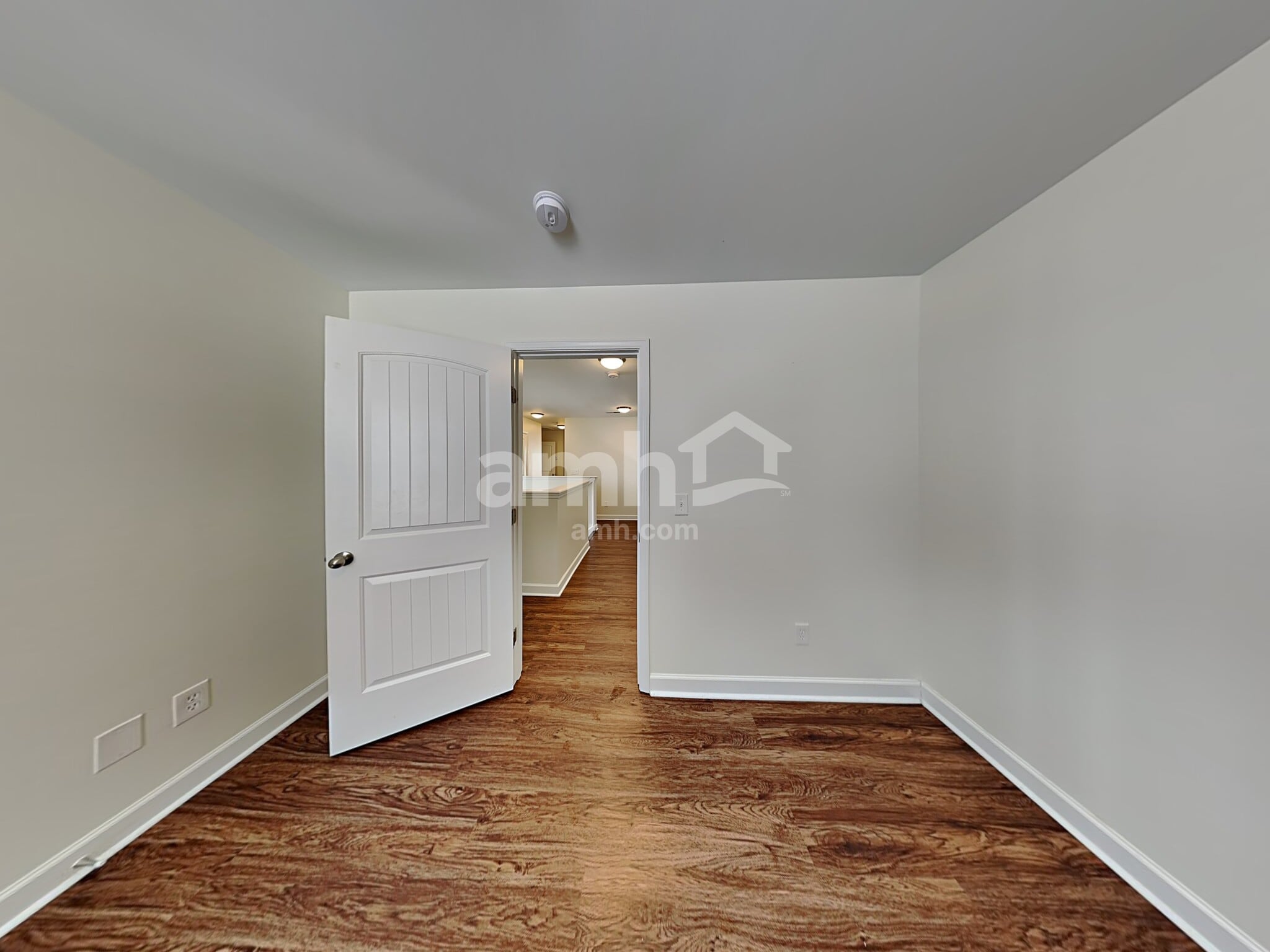 Building Photo - 410 Nathan St