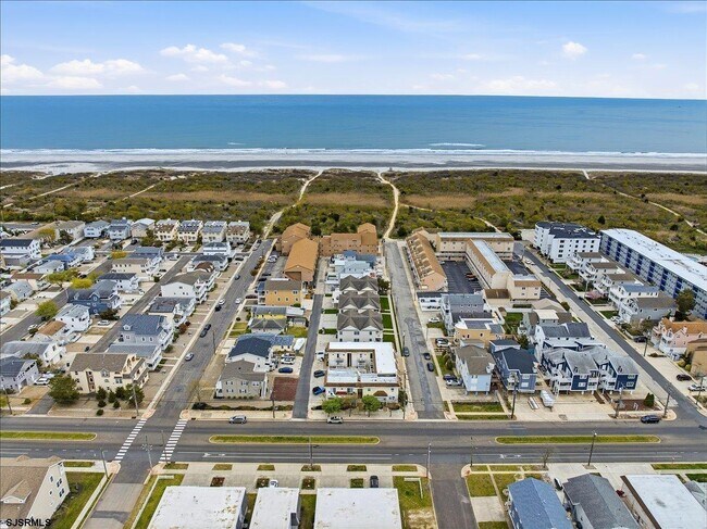 Building Photo - 4224 W Brigantine Ave
