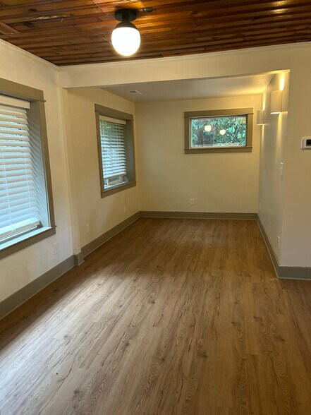 Building Photo - 4975 Firwood Rd