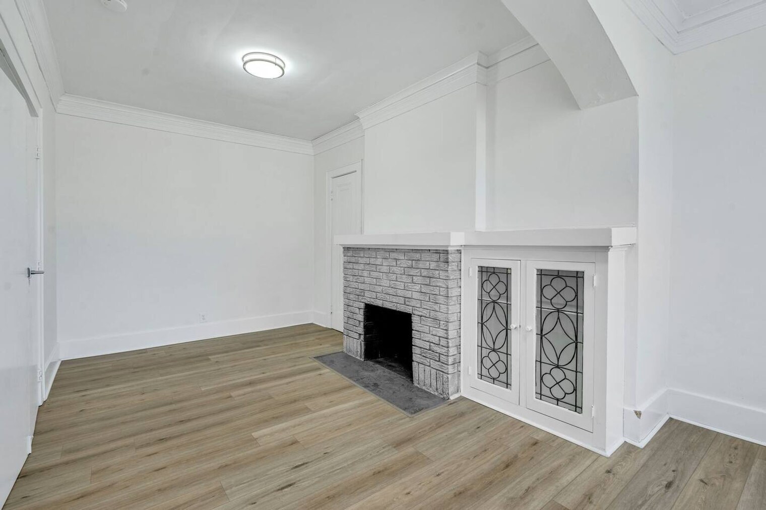 Building Photo - 250 Meigs St