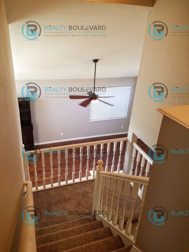 Building Photo - 1/2 MONTH FREE!! Amazing 4 Bedroom 2.5 Bat...