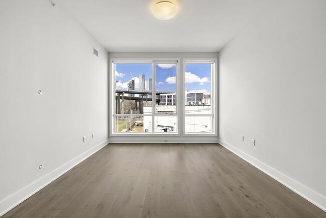 Building Photo - 202 Merseles St