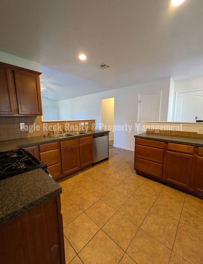 Building Photo - Bixby Home for Rent (3beds/2baths)