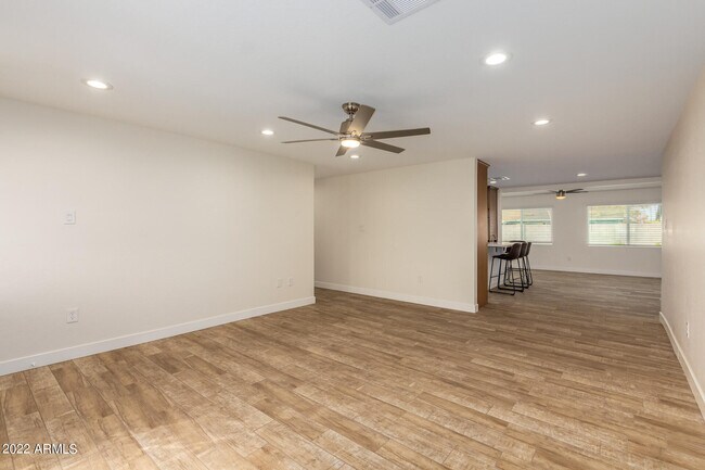 Building Photo - 13838 N 37th Way