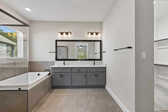 Building Photo - 231 Painters Ridge Ct